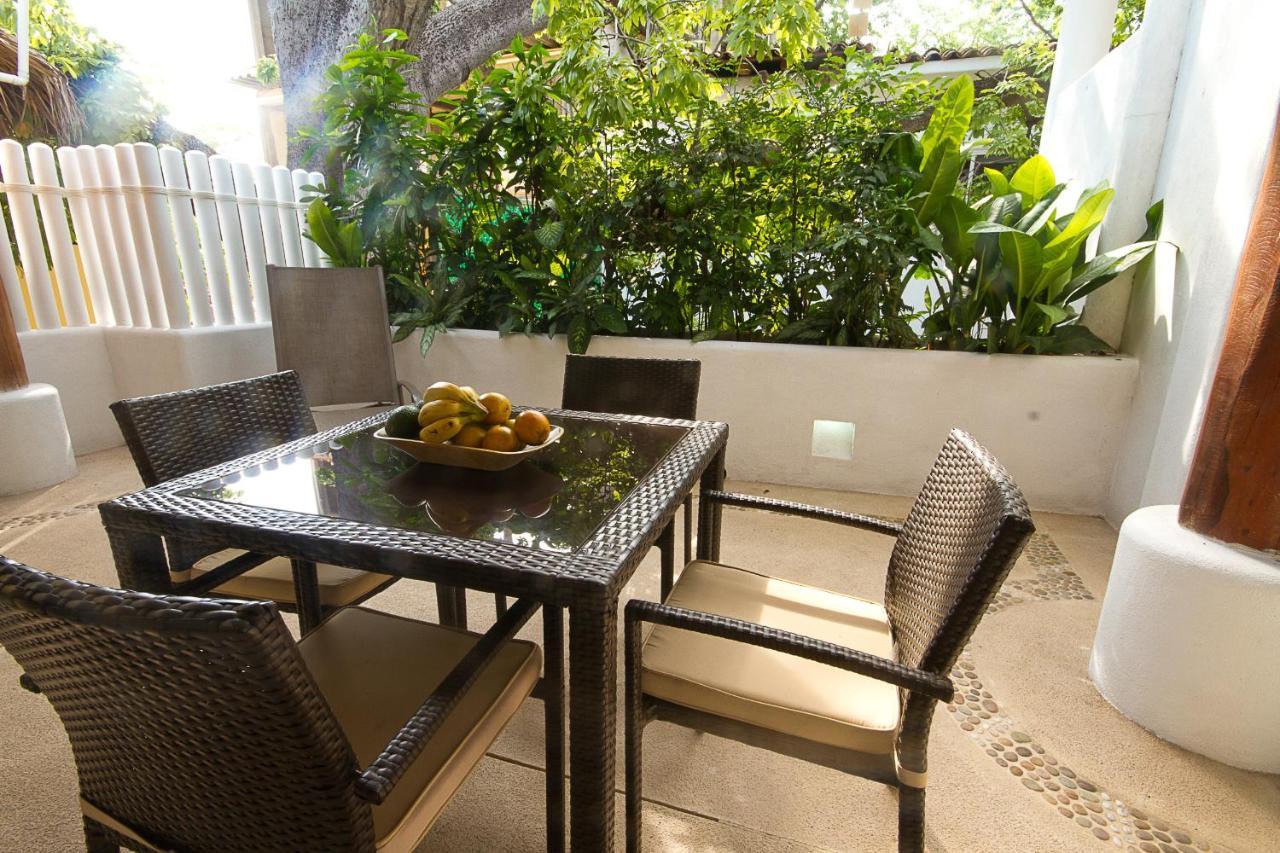 Villas Naomi Zihuatanejo Bagian luar foto