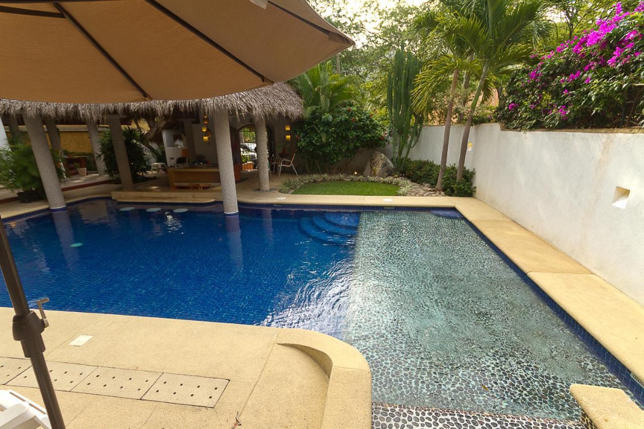 Villas Naomi Zihuatanejo Bagian luar foto