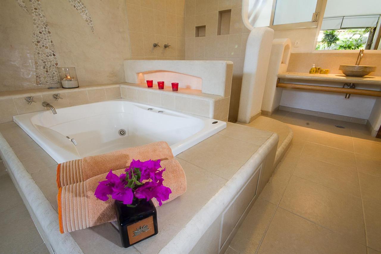 Villas Naomi Zihuatanejo Bagian luar foto