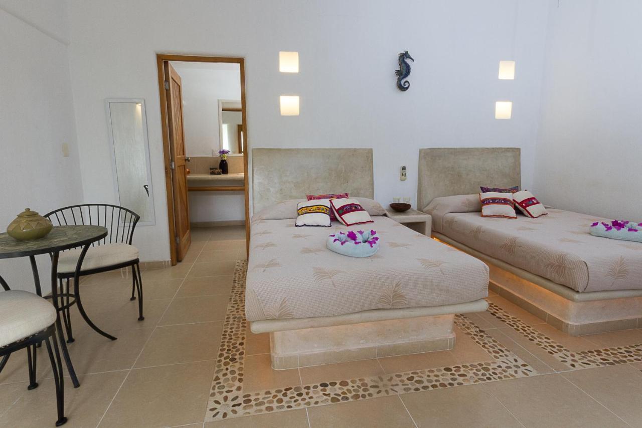 Villas Naomi Zihuatanejo Bagian luar foto