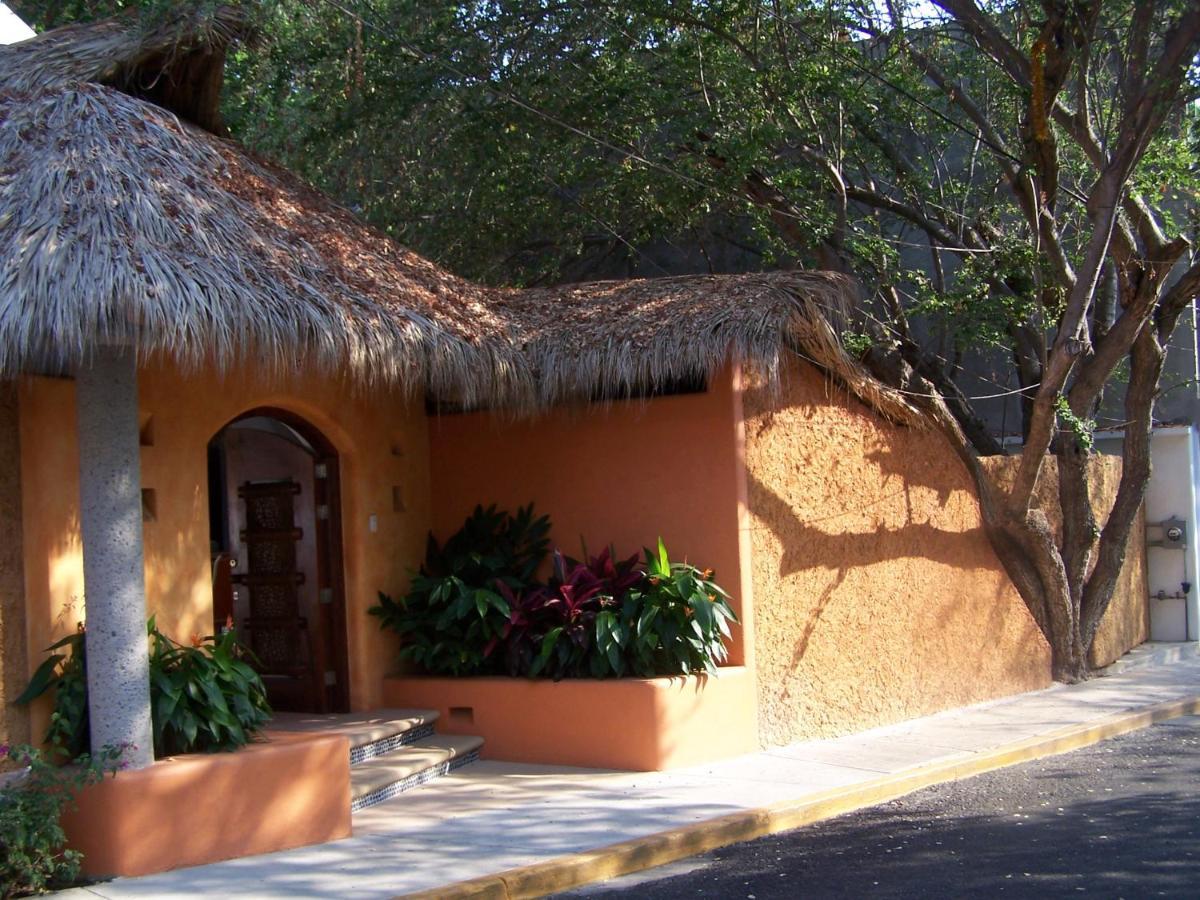 Villas Naomi Zihuatanejo Bagian luar foto