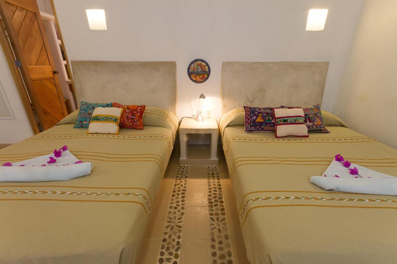 Villas Naomi Zihuatanejo Bagian luar foto