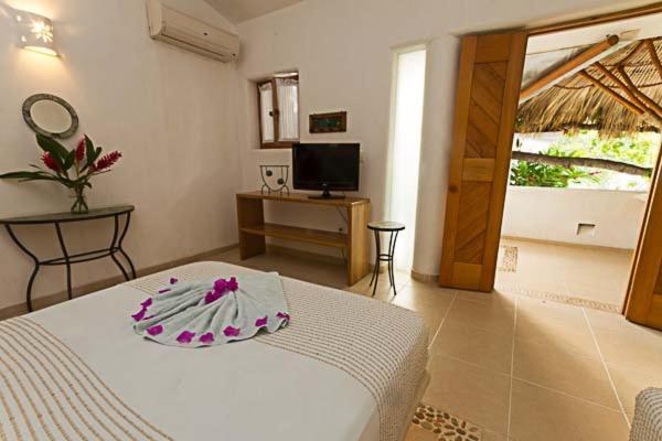 Villas Naomi Zihuatanejo Bagian luar foto